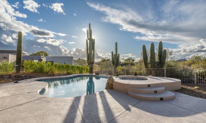 Pinnacle Foothills House | Pinnacle Perfection by Porter | Heated Pool & Spa w/Outdoor Putting Green