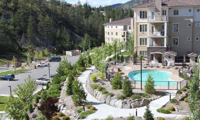 Quail Ridge Condo | Pinnacle Pointe Resort # 1202- 3Bedroom-2Bath - 90 Day Min -