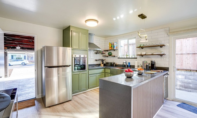 Pinole House | Pinole Oasis w/Gazebo & Gas Grill: Close to Napa