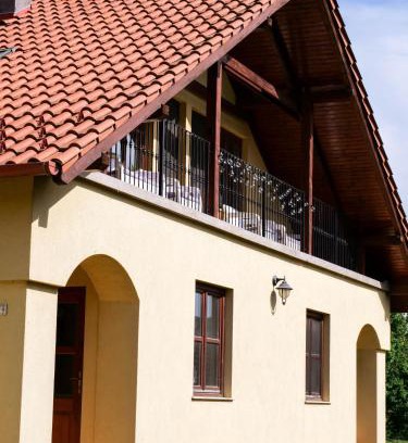 Tagyon Apartment | Pipacs Apartman