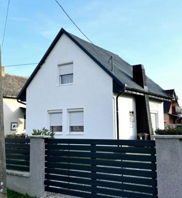 Harkany Apartment | Pipacs vendégház