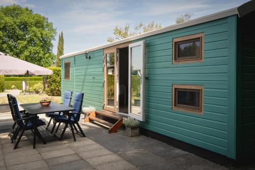 Heinkenszand Ski Chalet | Pipowagen 'Suus', uniek gezinsavontuur in Zeeland! VP076