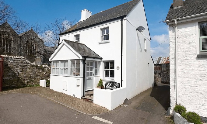 Malborough Cottage | Pippin Cottage - Character Cottage Close to Salcombe