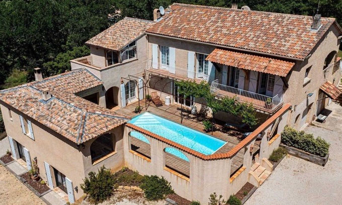 Evenos House | Piscine Chauffée Privée - Parc Régional Naturel St