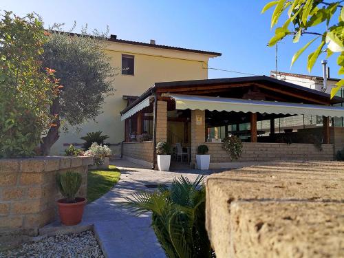 Offida Bed & Breakfast | Pit Lane AFFITTACAMERE