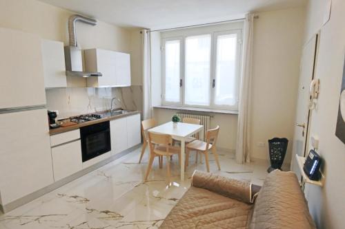 Oltretorrente Apartment | PL9 HOUSE