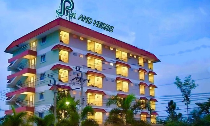 Racha Thewa Hotel | Plai And Herbs Suvarnabhumi Airport