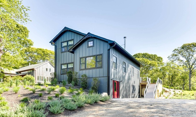 Shelter Island Heights House | Plan Your Perfect Summer Escape: Walk to Crescent Beach and to Pridwin!