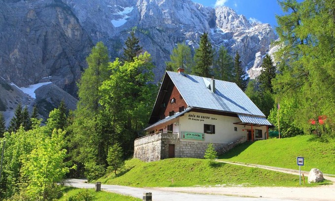 Kranjska Gora House | PLANINSKA KOČA NA GOZDU