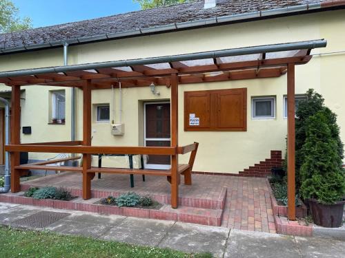 Marcali Apartment | Platán Apartman
