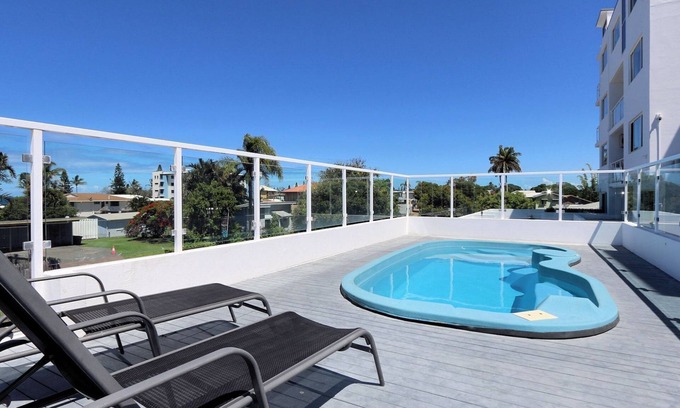 Bargara Apartment | Platinum Apartments Unit 12