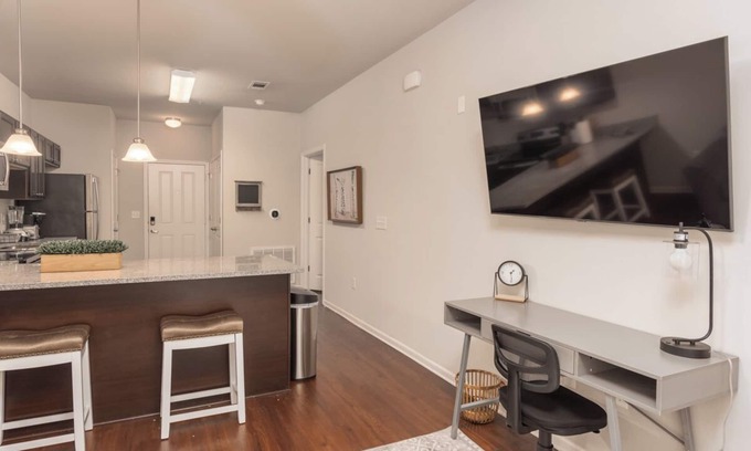 Starkville Condo | Play! Live! Work! .5M to Stadium The Peabody-323