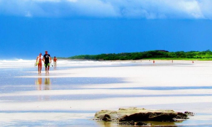 Avellanas Beach House | PLAYA AVELLANAS TREE HOUSE with Exclusive Beach Access