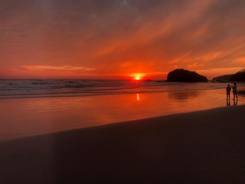 Playa Grande House | Playa Grande Ocean Break 2 min walk to beach
