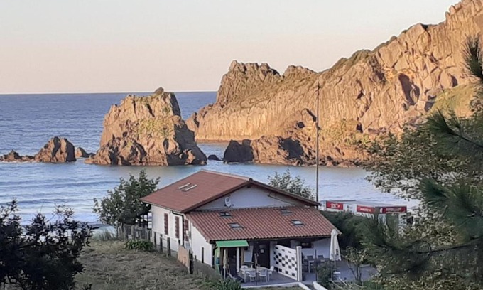 Ibarranguelua House | Playa Laga EBI952