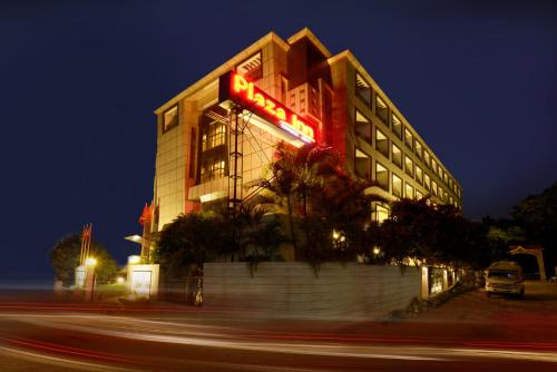 Gopalapuram Hotel | Plaza Inn