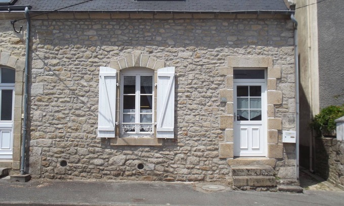 La Trinite-sur-Mer House | Pleasant fisherman's cottage near the port