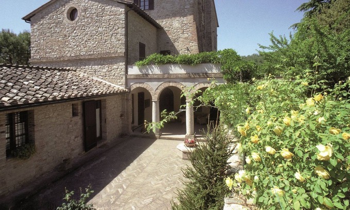 Collesanto House | Pleasant holiday home in Mantignana with private terrace