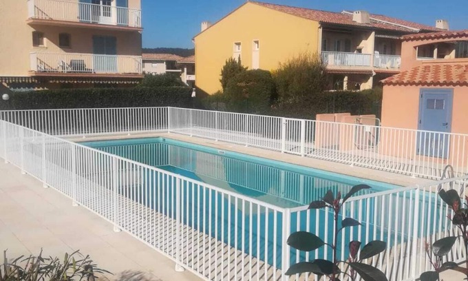La Croix-Valmer Apartment | PLEIN SUD apartment in QUIET, SWIMMING POOL, TENNIS residence