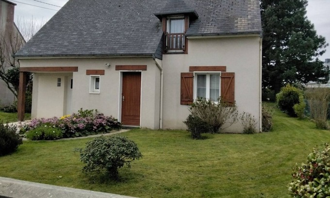 Plerin House | PLERIN 200 meters walk from the city center 10 minutes by car from Les Rosaires beach