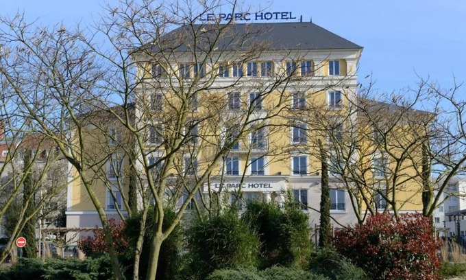 Le Plessis-Robinson Hotel | Plessis Parc Hotel