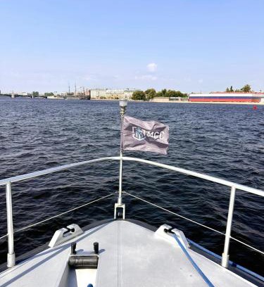 Ban Thung Sukla Boat Rental | Plum Private Yacht Clubhouse