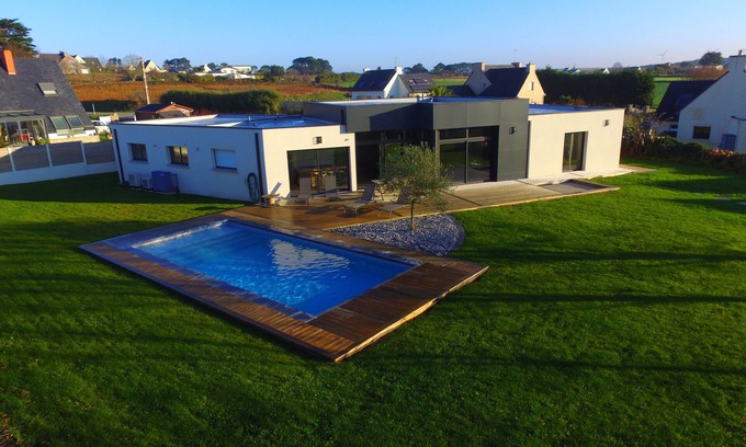 Plouarzel House | PLZ18 - Magnificent house for 4, open and heated swimming pool, new in 2021