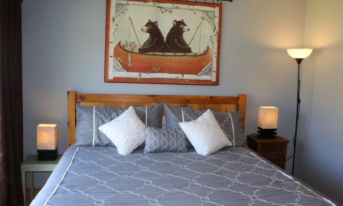 Groveland Condo | PML Condo! 30 minutes from Yosemite National Park!