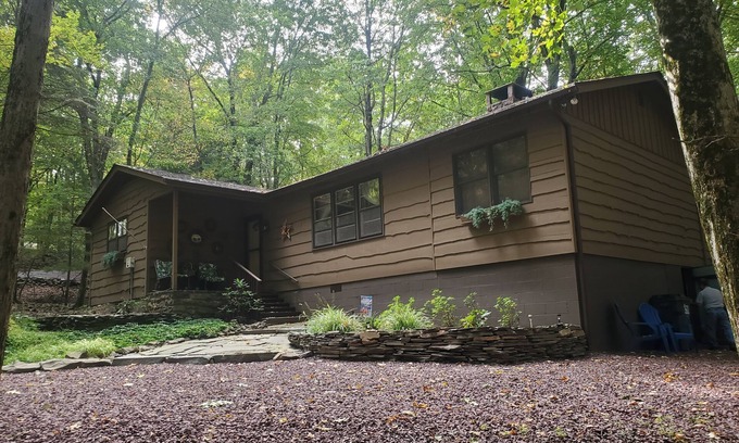 Lake Harmony Cabin | Poconos Lake Harmony Cabin walk to lake fireworks over the lake July 3rdnnnn