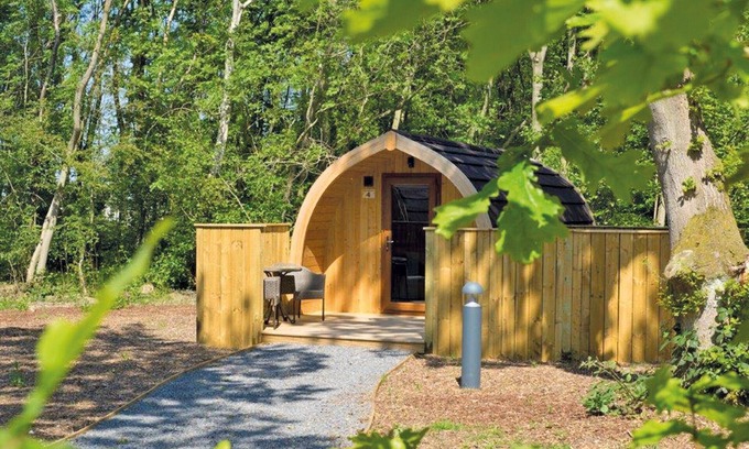 Alford Cottage | Pod with one double.