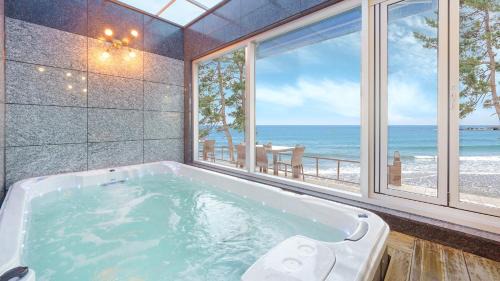 Pohang House | Pohang Playbeach Poolvilla