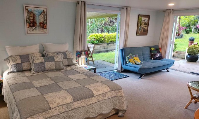 Russell Apartment | Pohutukawa Cottage Russell
