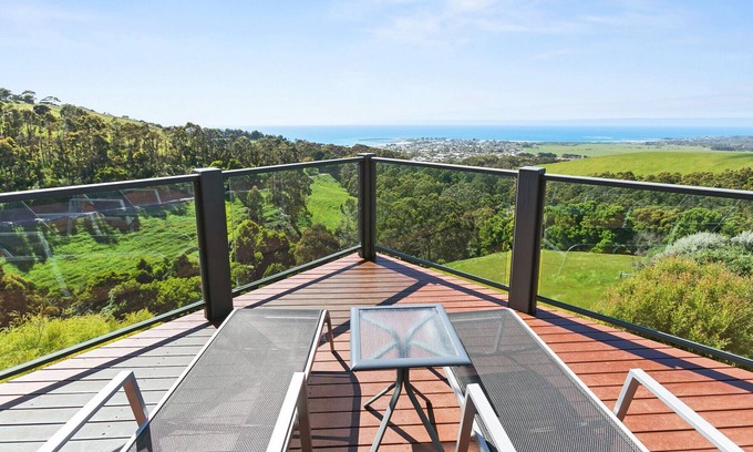 Apollo Bay Villa | Point of View Villa 2 of 5 Absolute Ocean Views
