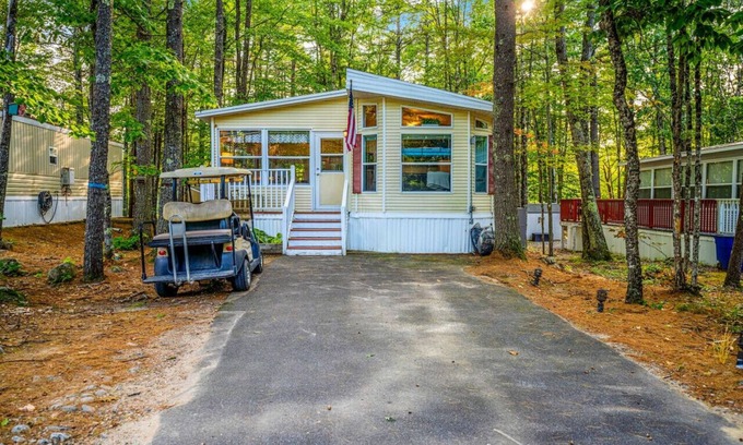 South Casco House | Point Sebago Haven: Beach, Arcade & More Awaits