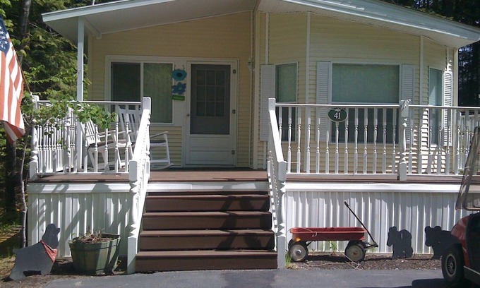 South Casco Cottage | Point Sebago Resort - Purple Rd - Summer 2026 Discount Until Oct.31!