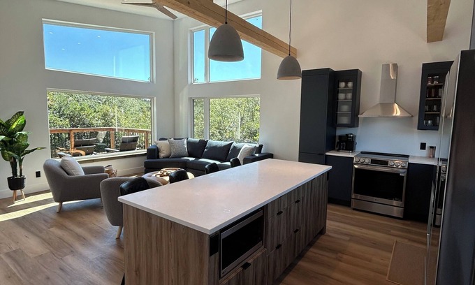 Wentworth Ski Chalet | Pointer Creek Chalet; Across the Street from Ski Wentworth; with a Hot Tub