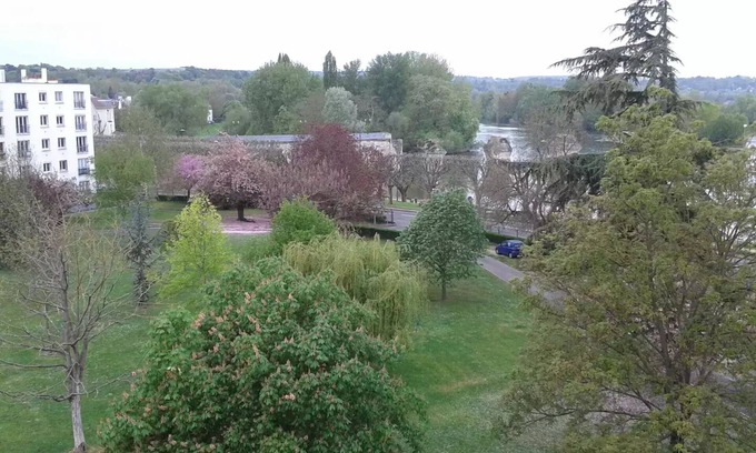 Poissy Apartment | Poissy Deux Chambres à 5 mn du RER A