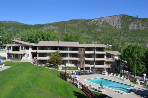 Snowmass Village Resort | Pokolodi Lodge