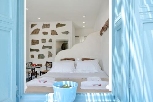 Amorgos Town Apartment | Politimis Studio N2