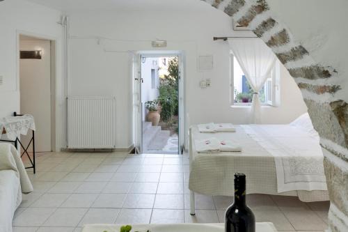 Amorgos Town Apartment | Politimis Studio N7
