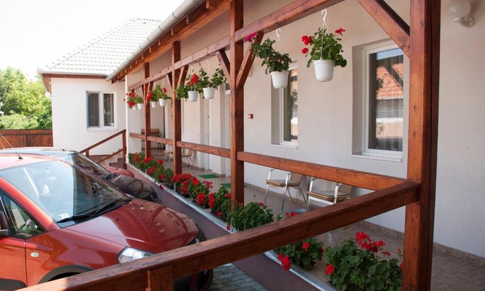 Egerszalok Apartment | Polonia Apartman
