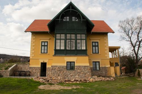 Revfulop Villa | Polyák villa