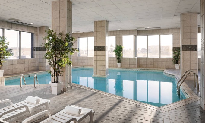 Grande Prairie Hotel | Pomeroy Hotel & Conference Centre Grande Prairie