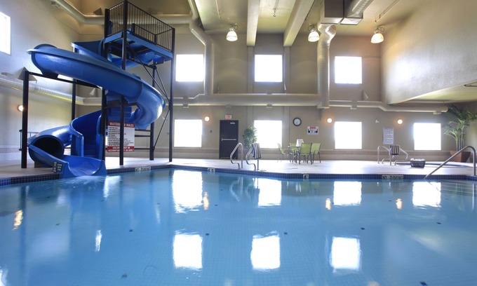 Chetwynd Hotel | Pomeroy Inn and Suites Chetwynd