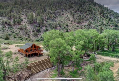 Salida House | Poncha Creek Mountain Lodge, Near Monarch Mtn