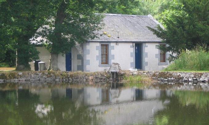 Biggar House | Pond Cottage
