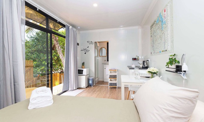 Lynmore Apartment | Ponga Magic Summary:
