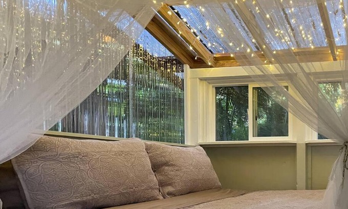 Honaunau-Napoopoo House | PonoMana Oasis's - Koi Cottage