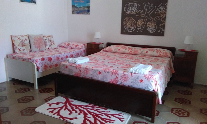 Le Forna Apartment | Ponzamania House Coral Lavinia