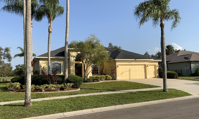 Apollo Beach House | Pool and heated spa, 3 bedroom, 2 baths, golf, beaches, safe community.